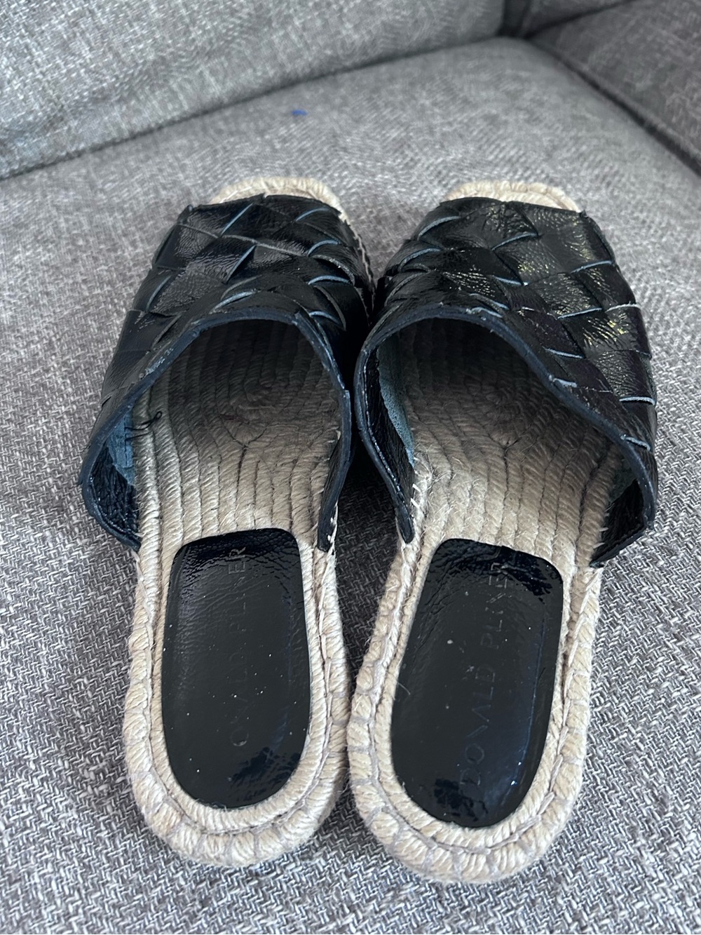 Donald Pliner Women's Nyce Woven Leather Espadrille Slide Sandals 9 - Picture 2 of 4